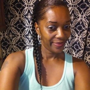 Meet your Posher, Brenda